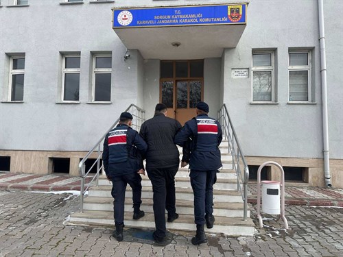 Konutta ve Eklentilerinde Yağma Suçundan Aranan Şahıs Yakalandı